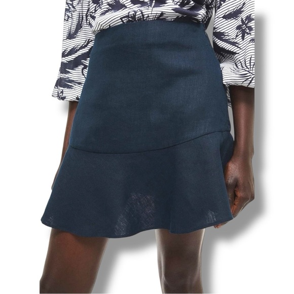 Witchery Dresses & Skirts - Witchery Sz 10 Navy Blue Fluted Miniskirt High Waisted Fit and Flare Linen Skirt